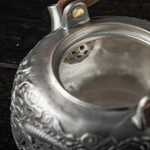 Théière chinoise en argent doré avec dragon sculpté à la main, grande capacité, pour préparer du thé et faire bouillir de l'eau, résistante à la chaleur - Product Image 3
