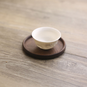 Reposacucharas de madera de nogal negro, madera maciza redonda con asa para uso en la cocina - Product Image 3