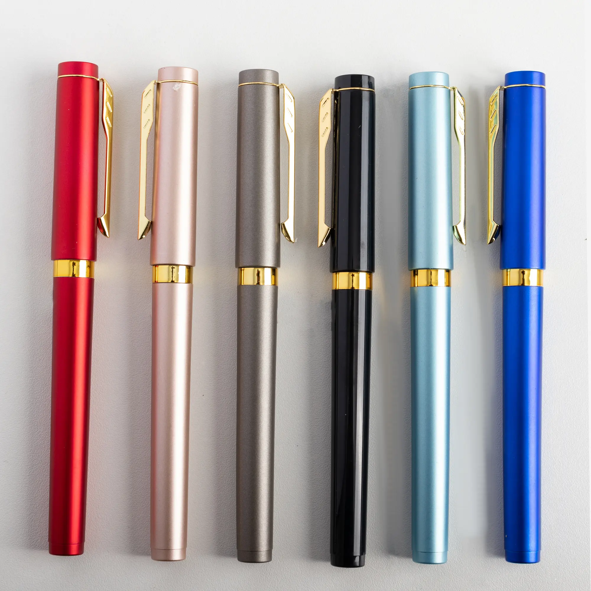 High-End Gel Pen Luxe Custom Logo Relatiegeschenk Briefpapier Plastic Gel Pen