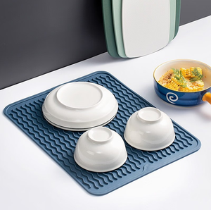 Classic Eco-Friendly Rectangle Silicone Dish Drying Drain Pad Mat Heat Insulation <b>Kitchen</b> <b>Accessory</b> for Home <b>Kitchen</b> Use - Product Image 1