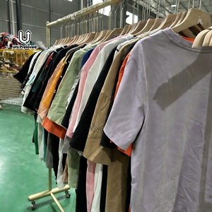 F4 Abbigliamento Usato, Vestiti di Seconda Mano, Balle di Vestiti Usati, T-shirt da Uomo, T-shirt di Marca all'Ingrosso - Product Image 4