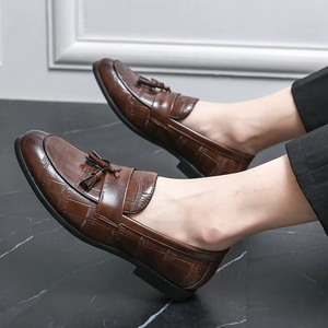 Chaussures habillées formelles de qualité supérieure pour hommes, confortables et élégantes, fabriquées à la main, sur mesure, augmentant la taille, disponibles en hiver - Product Image 3