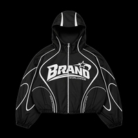 Ensemble de vêtements de sport unisexe personnalisé OEM ODM avec étiquette privée, sweat à capuche zippé et short de sport avec détails de panneaux pour l'été, vente en gros
