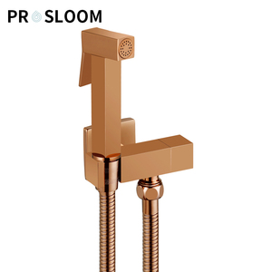 Квадратный неэлектрический распылитель для биде - Product Image 2