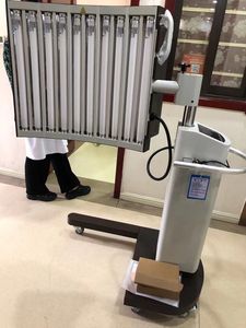 Équipement partiel de photothérapie du corps UVB du noyau KN 4002B pour le traitement de maladie de peau - Product Image 4