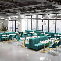Ensemble de chaises et canapés de restaurant en tissu velours de luxe moderne pour café, club, salon avec banquette intégrée