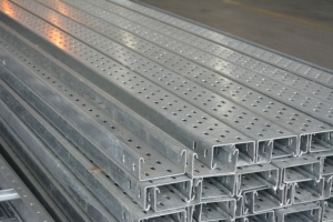 Structure de montage solaire galvanisée à chaud, système de support en acier pour panneaux solaires au sol - Product Image 4