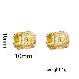 Moda mujer Latón chapado en oro Micro Pave Cubic Zircon lujo Logo Huggie pendientes joyería para fiesta - Product Image 5