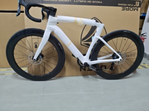 Vélo de course sur route en carbone CYCLONE-3rd 3K, 700c, 2*12 vitesses, jeu de roues en fibre de carbone EDS, CYCLONE-3rd(3K ED) WheelTop 2*12S, 60H Carbon R - Product Image 5