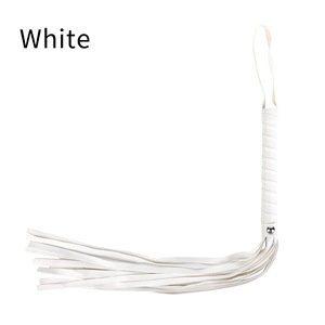 BANSEY Fouet en cuir PU souple avec larges pompons et poignée à boucle de poignet, pour jeux de rôle, préliminaires, discipline et fessées en couple - Product Image 6