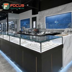 Vitrina de Vidrio Comercial para Exhibición Interior de Joyería, Superficie Pulida, Alta Visibilidad - Product Image 1