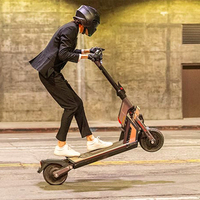 Zweirad-E-Scooter 60V, Segways SuperScooter GT2 Ninebot Kick Scooter mit 90 km Reichweite 70 km/h