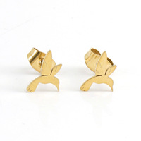 Boucles d'oreilles clous oiseau volant Silhouette de colibri en acier inoxydable 304 plaqué or 18 carats par électrolyse sous vide, bijoux simples inspirés de la nature, cadeaux