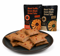 Vente en gros de snacks au tofu séché à la truffe noire 380g, étiquette privée OEM disponible, végétalien, riche en protéines, sept haricots noirs, aliment santé