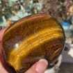 Crânes en cristal de jade œil de tigre naturel sculptés à la main en gros pour la décoration, souvenirs d'anniversaire, cadeaux