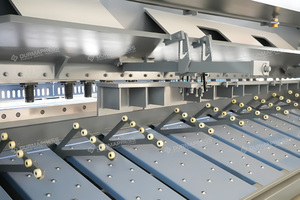 DURMAPRESS Cisaille à guillotine pneumatique intégrée <span class=keywords><strong>de</strong></span> haute précision pour tôles <span class=keywords><strong>en</strong></span> acier au carbone - Product Image 3