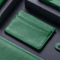 Titulaire de carte de crédit mince en cuir véritable à dessus galet vert de luxe personnalisé de haute qualité avec blocage RFID