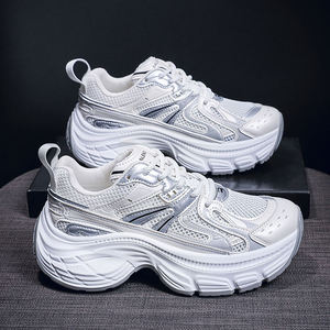 Nouvelles baskets décontractées pour femmes avec amorti et design léger - Chaussures de course tendance pour la marche - Product Image 4