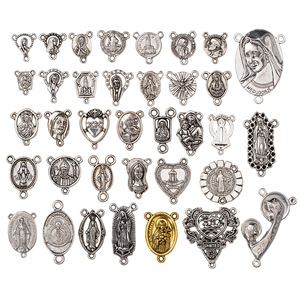 Pendentif miniature personnalisé en forme de Saint Jude, mécanique, fait main, inspiré des créateurs, exclusif, pour sac à main - Product Image 6