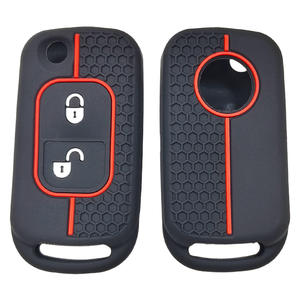 Housse de <span class=keywords><strong>protection</strong></span> de clé de voiture en silicone populaire pour <span class=keywords><strong>Mercedes</strong></span> Benz C S M ML E Coque de clé à distance rabattable <span class=keywords><strong>Protection</strong></span> de clé à distance 2 boutons - Product Image 2