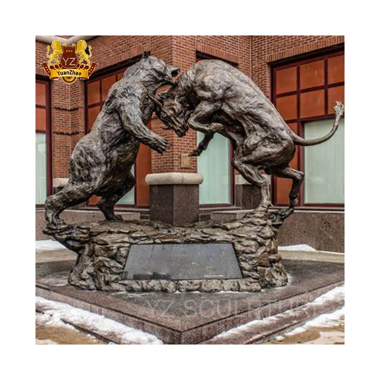 Escultura de Animal tallado a mano de cobre, estatua de alta calidad, tamaño real, bronce, latón, Toro Vs oso