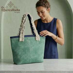 Sac fourre-tout vert en coton fait main style bohème avec poignées à franges, sac à bandoulière géométrique, vente en gros, fournisseur d'exportation Inde - Product Image 6