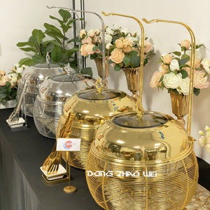 Plat de Service Chauffant Rond et Élégant avec Couvercle pour Événements, Banquets et Traiteur - Product Image 2