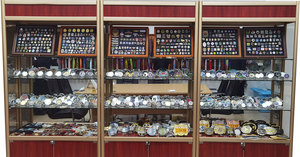 Elegantes Fichas Coleccionables Personalizadas por Sublimación con Tono Plateado Antiguo para Exhibición y Conmemoración - Product Image 6