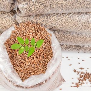 Pellets de Madera de Pino Multiusos para Calefacción Residencial y Comercial, Alto Rendimiento, Bajo Contenido de Cenizas, para Calderas y Estufas, Biocombustible - Product Image 1