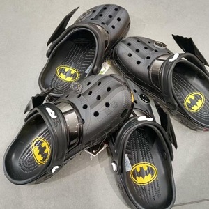 Nuovi Sandali Genitore-Figlio a Tema <span class=keywords><strong>Batman</strong></span> con Ali, Punta Chiusa, Tacco Basso, Casual, Perforati, Leggeri, Antiscivolo, Tomaia in EVA - Product Image 2