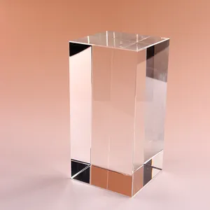 Cubo de vidro de cristal polido de alta qualidade 50*50*80mm Cubo em branco para gravura de presente com tema de esportes náuticos