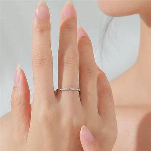 Bague fine en argent S925 motif nœud vent froid pour femme, tendance et polyvalente, utopique, de niche, empilable, pour le doigt - Product Image 4