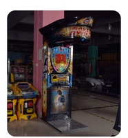 Nouveauté Machines de jeux d'arcade à pièces Jeu de boxe à pièces Activité d'entraînement Force Machine de boxe à poing