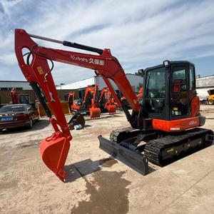 Miniexcavadora Kubota u55 usada, equipada con cabina completamente cerrada, ideal para paisajismo, obras municipales y construcción agrícola. - Product Image 1