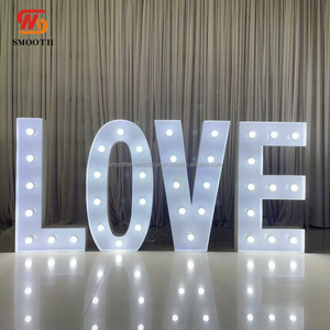 Letras LED Blancas Grandes Clásicas SMOOTH para Fondo de Propuesta de Matrimonio, Letras Metálicas de la A a la Z para Decoración de Fiestas de Boda - Product Image 1