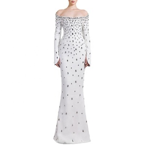 OUDINA Abito Lungo Elegante con Perline e Diamanti, Spalle Scoperte, Strass, Vestito <span class=keywords><strong>da</strong></span> <span class=keywords><strong>Sera</strong></span> per Donna, <span class=keywords><strong>Taglie</strong></span> Plus - Product Image 3
