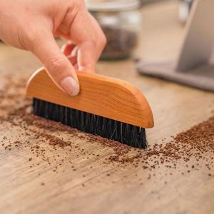 Cepillo de limpieza de cerdas naturales de caballo con mango de madera para molinillo de café, ideal para cafeterías - Product Image 5