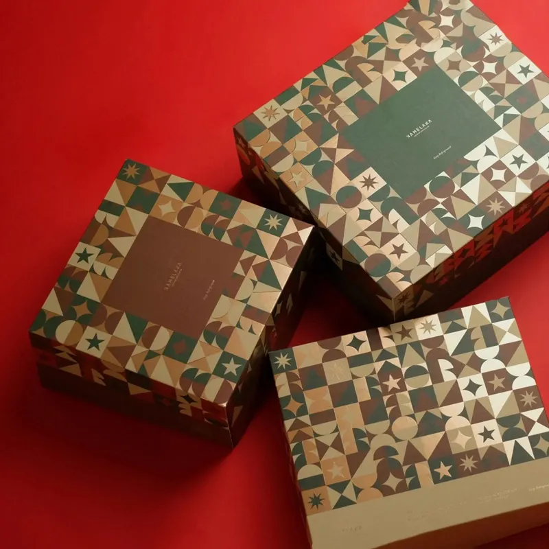 Personalizado papelão papel doce macaron presente caixa embalagem com bandeja plástica tampa base chocolate caixas embalagens