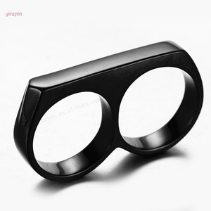 Mode Nouveau Style En Acier Inoxydable Double Doigts Anneau À La Mode Docteur Étrange Marvel En Acier Inoxydable Double Doigts Anneau Pour Hommes - Product Image 3
