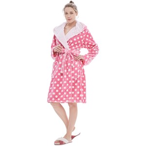 Accappatoio Invernale Oversize in Peluche per Donna, Comodo e Caldo, Stampa Elegante in Flanella, Pigiama Lungo ODM - Product Image 2