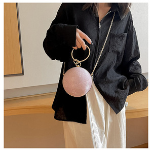 Bolsos de Mano de Diseño en Piel Sintética de Lujo para Mujer, Bolsos Cruzados de Moda con Etiqueta Personalizada y Herrajes Premium, Bolsos de Noche para Mujer - Product Image 2
