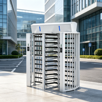 Torniquete Antipersonas en Cola de Cola, Acero Inoxidable 304, Control de Acceso RFID, Protección IP55, Función Antipinzamiento para Oficina