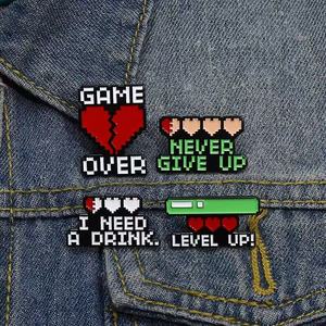En gros : Pins de jeu en métal, badges en métal style pixel 'Game Over' tendance, et pins en émail souple style anime pour vêtements - Product Image 2