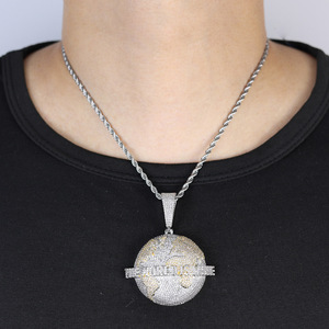 Collar con Colgante de Globo Terráqueo con Letra 'The World Is Mine' con Incrustaciones de Zirconia, Estilo Hip Hop, Chapado en Dos Tonos de Latón, Joyería para Hombre - Product Image 5