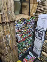 Presse à balles verticale hydraulique pour le recyclage du papier, du carton, des sciure de bois, des bouteilles en PET/plastique