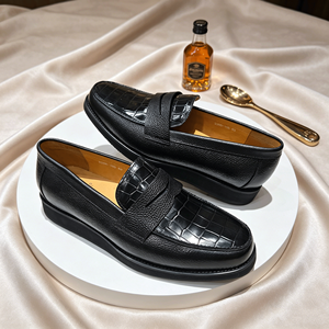 Mocassins noirs pour hommes, chaussures à enfiler en cuir gaufré façon croco avec semelle plateforme, chaussures à enfiler légères à plateforme pour le bureau au quotidien - Product Image 1