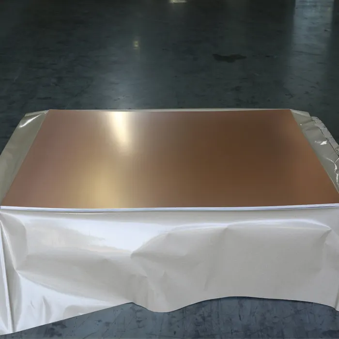 PCBボード製造用のアルミニウムベースの銅クラッドラミネートシート