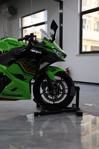 Motocicleta de Segunda Mano, Marca Modelo 400, Color Verde, con 16500 km, Rendimiento Confiable y Diseño Icónico. - Product Image 4