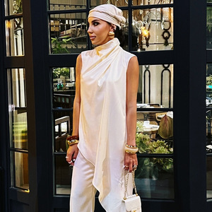 Haut asymétrique sans manches en satin pour femme, couleur unie, col haut, t-shirt pour un style décontracté et élégant - Product Image 4