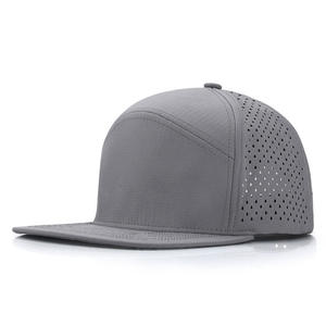 Casquette Snapback Hip Hop personnalisée à 6 panneaux, découpée au laser, perforée, résistante à l'eau, pour l'extérieur - Product Image 2